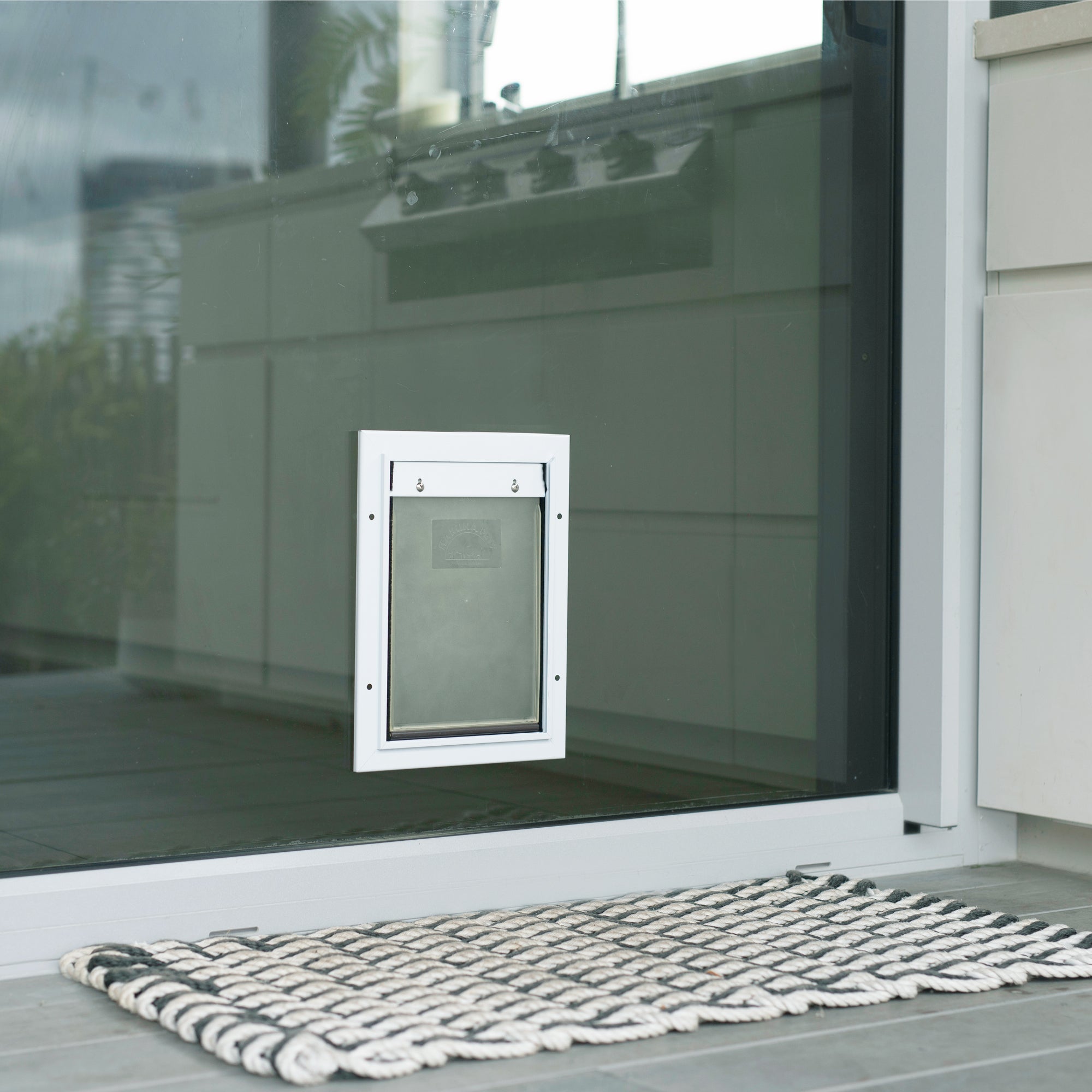 Deluxe Aluminium Pet Door