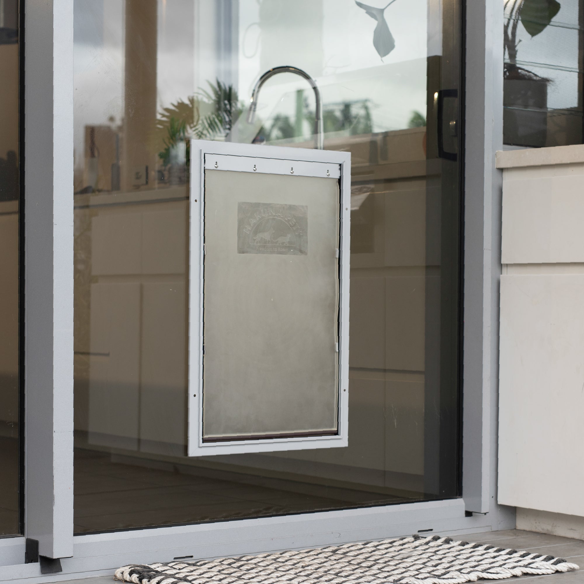 Deluxe Aluminium Pet Door